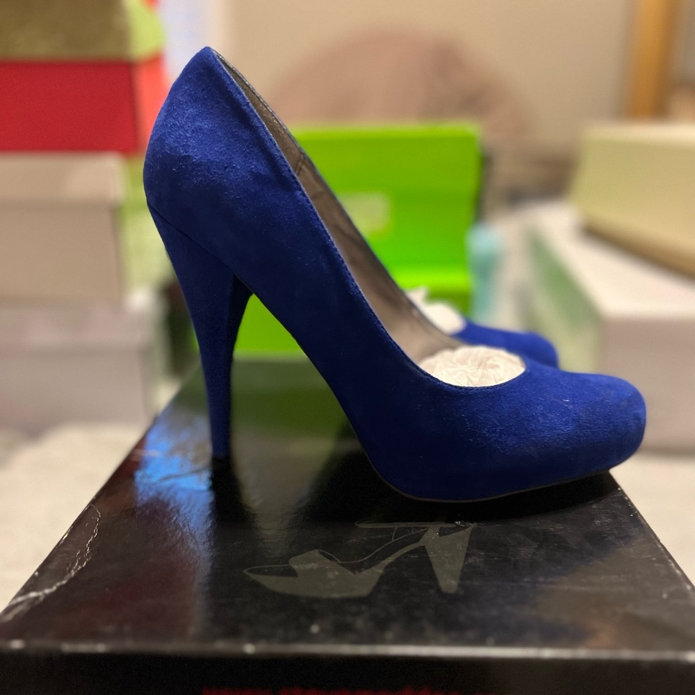 Blue suede platform high heels by Steve Madden